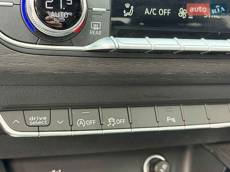 Седан Audi A4 2024 в Києві