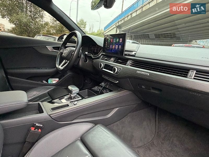 Седан Audi A4 2024 в Києві