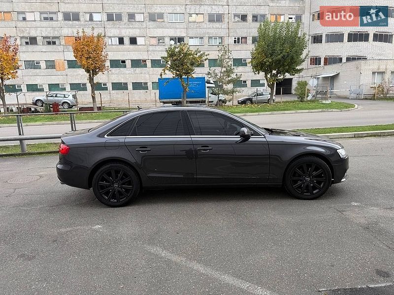 Седан Audi A4 2013 в Броварах
