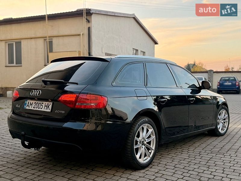Универсал Audi A4 2009 в Львове