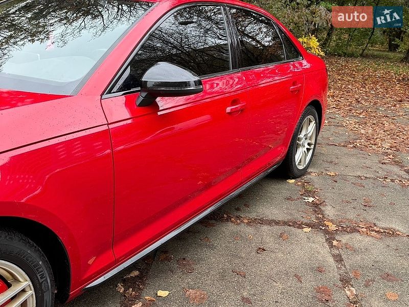 Седан Audi A4 2018 в Киеве