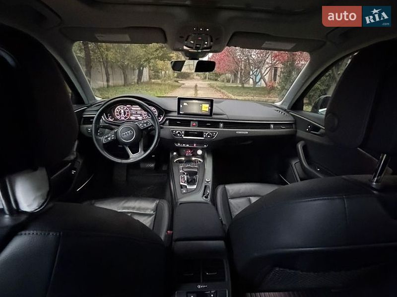 Седан Audi A4 2018 в Харкові