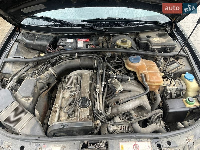 Седан Audi A4 1997 в Косове