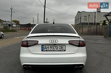 Седан Audi A4 2014 в Буче