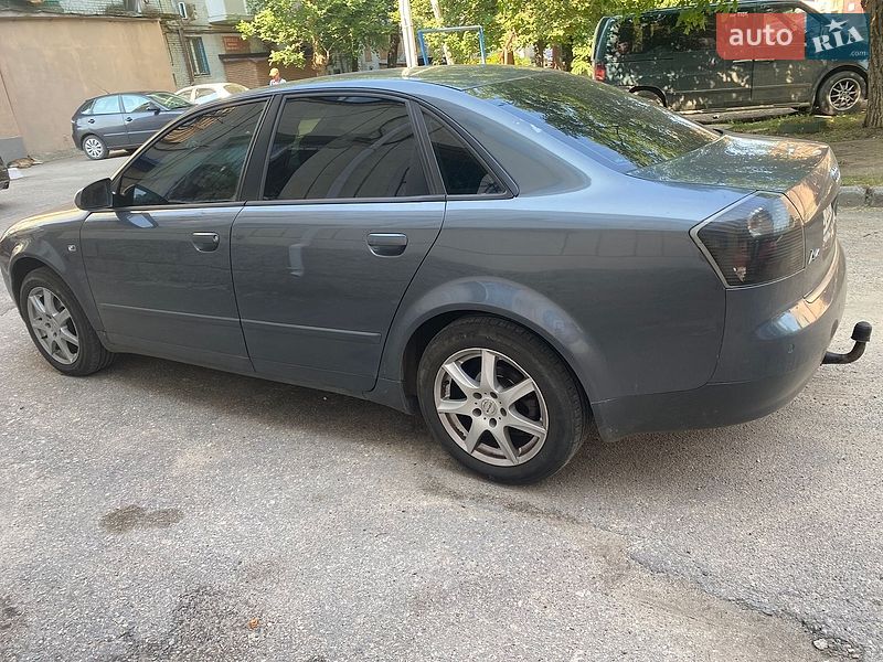 Седан Audi A4 2004 в Кропивницком