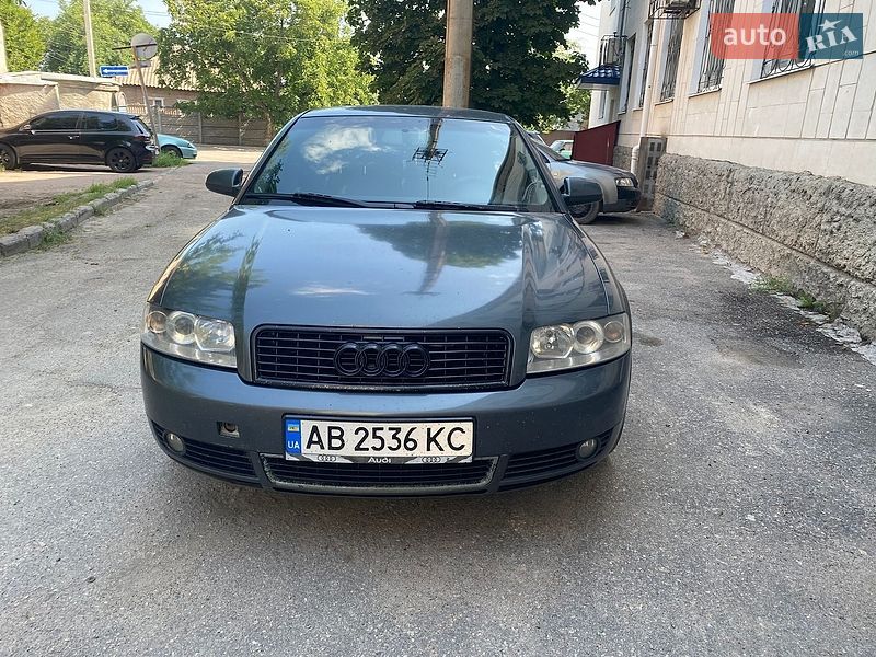 Седан Audi A4 2004 в Кропивницком