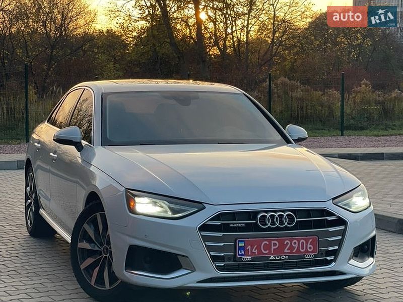 Седан Audi A4 2021 в Стрые