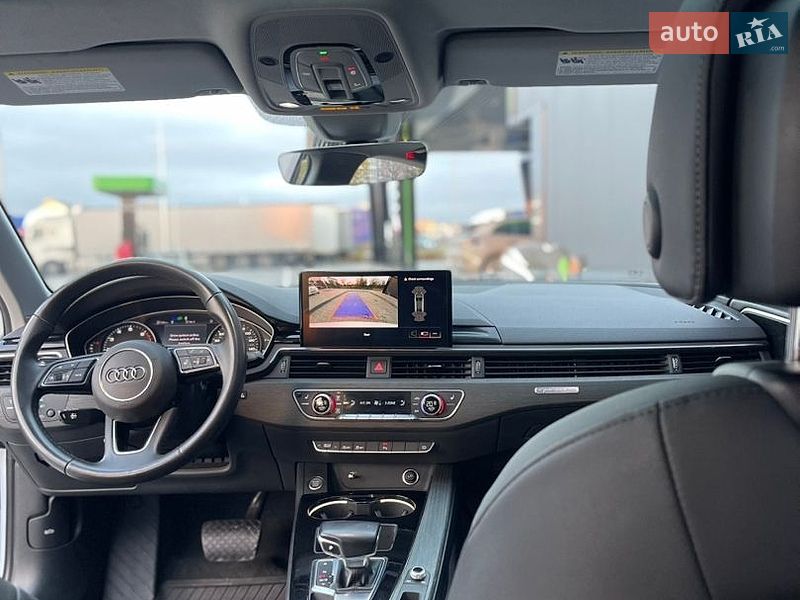 Седан Audi A4 2021 в Стрые