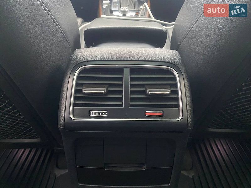 Универсал Audi A4 2015 в Львове