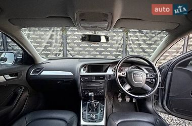 Седан Audi A4 2011 в Киеве