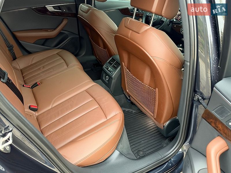 Седан Audi A4 2017 в Львове