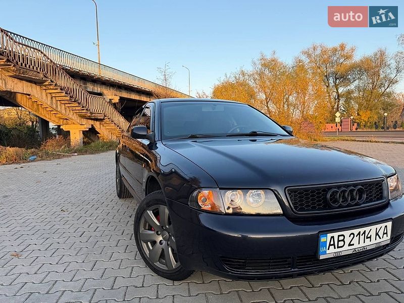 Седан Audi A4 1997 в Дрогобичі