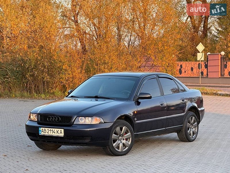 Седан Audi A4 1997 в Дрогобичі