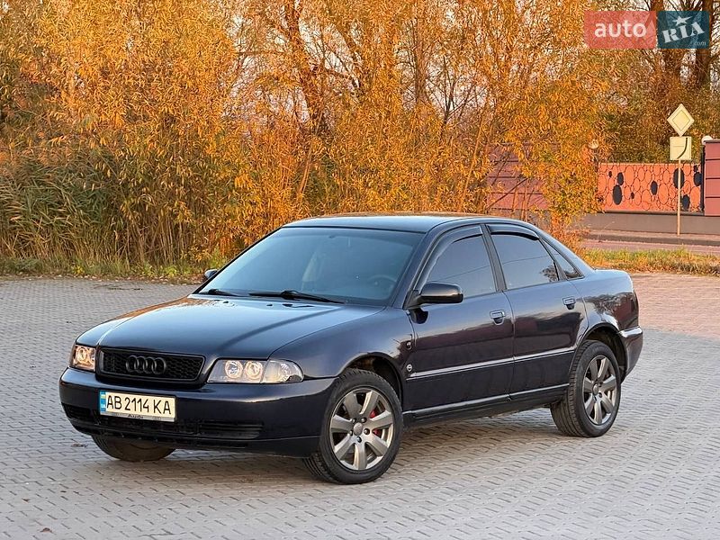Седан Audi A4 1997 в Дрогобичі