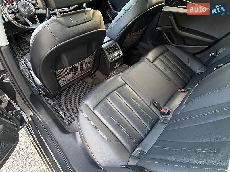 Седан Audi A4 2015 в Первомайске