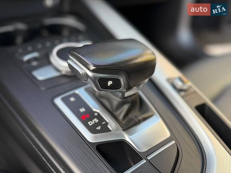 Седан Audi A4 2015 в Первомайске