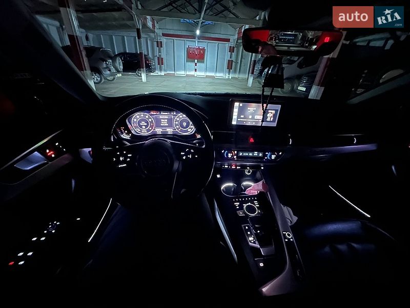 Седан Audi A4 2015 в Первомайске