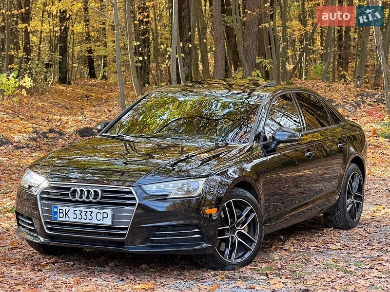 Седан Audi A4 2016 в Радивиліві