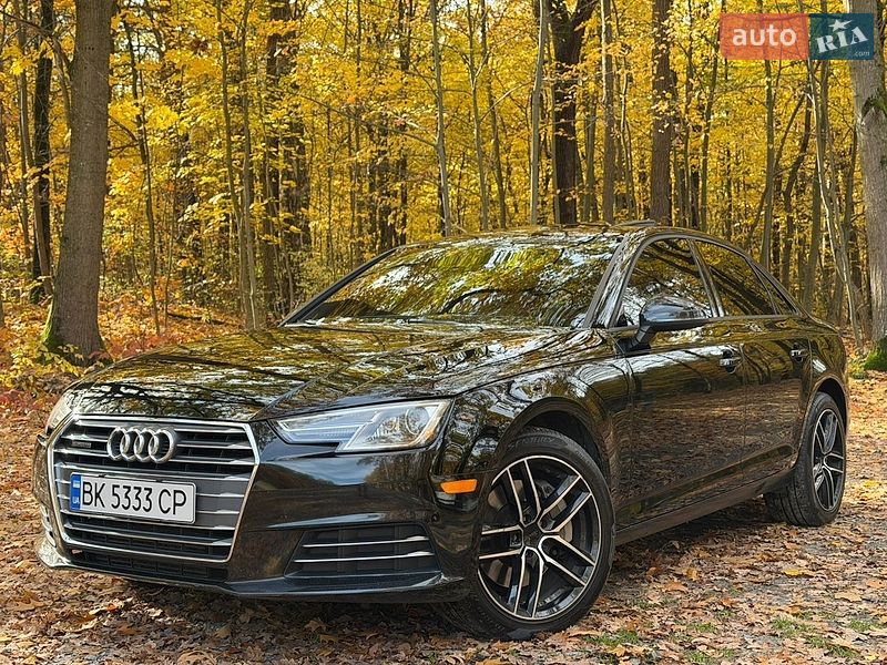 Седан Audi A4 2016 в Радивиліві