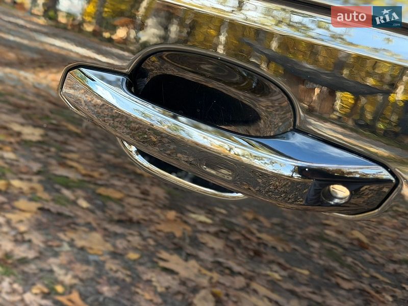 Седан Audi A4 2016 в Радивиліві