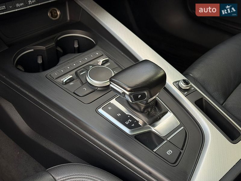 Седан Audi A4 2016 в Радивиліві