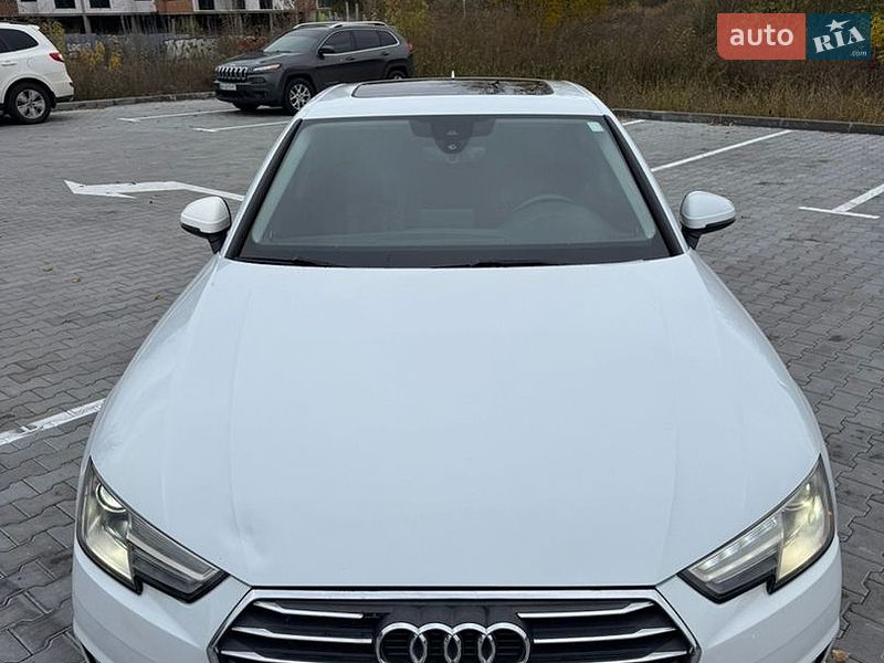 Седан Audi A4 2016 в Хмельницком