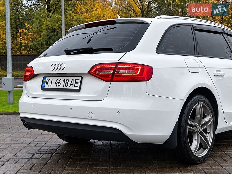 Универсал Audi A4 2014 в Киеве
