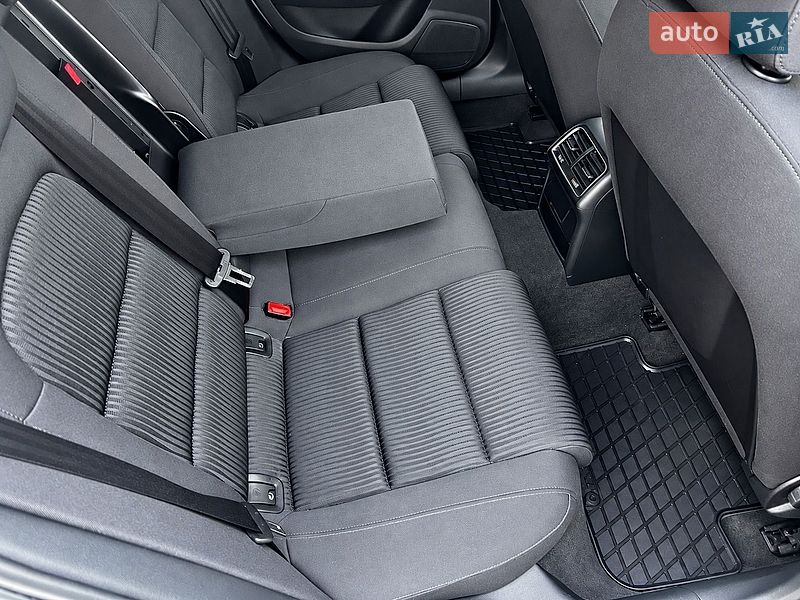 Универсал Audi A4 2014 в Киеве