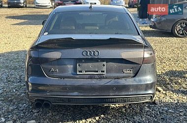 Седан Audi A4 2014 в Львові
