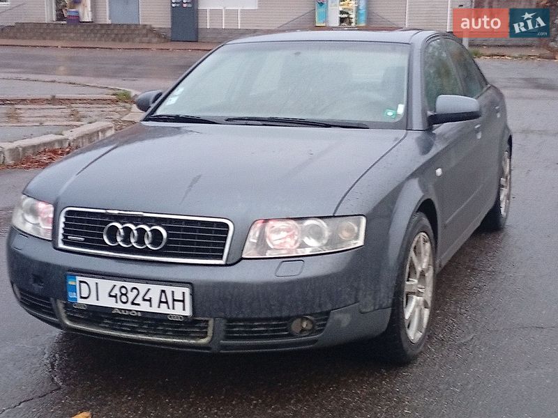 Седан Audi A4 2001 в Первомайске