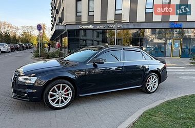 Седан Audi A4 2015 в Львове
