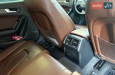 Седан Audi A4 2015 в Львове