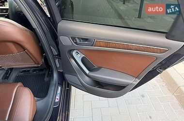Седан Audi A4 2015 в Львове