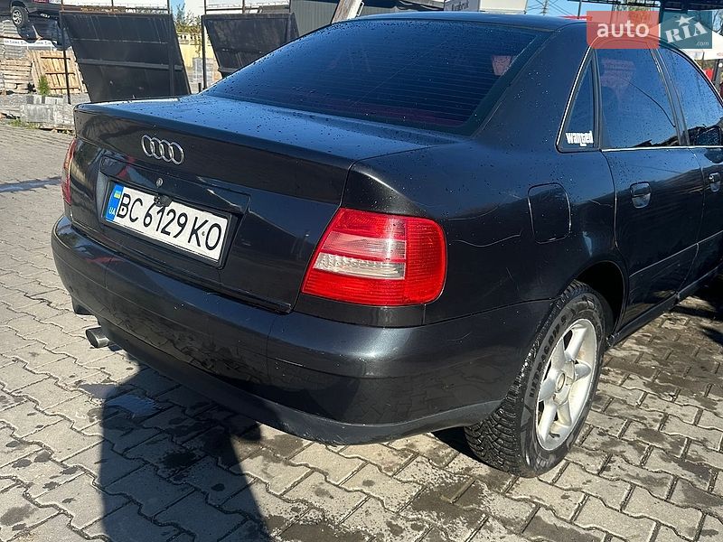 Седан Audi A4 1999 в Бориславі