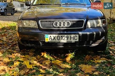 Седан Audi A4 1996 в Києві