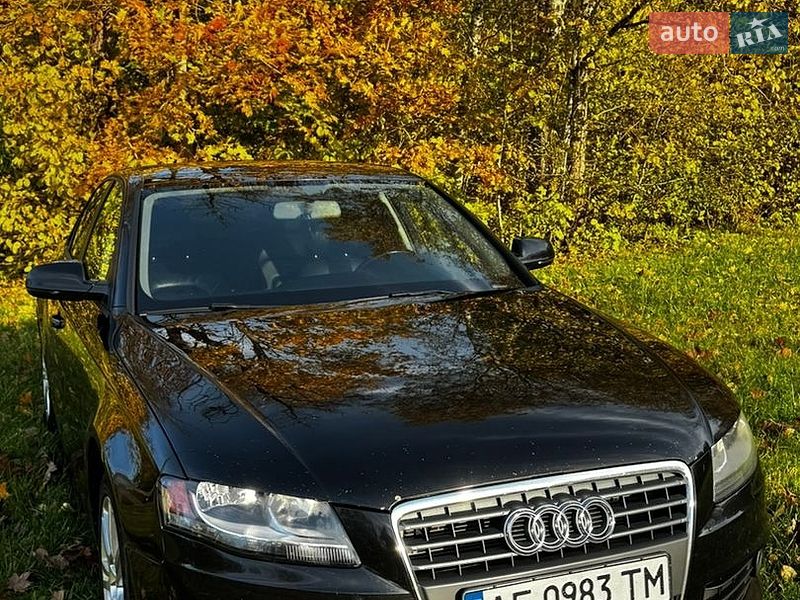 Седан Audi A4 2011 в Кривом Роге