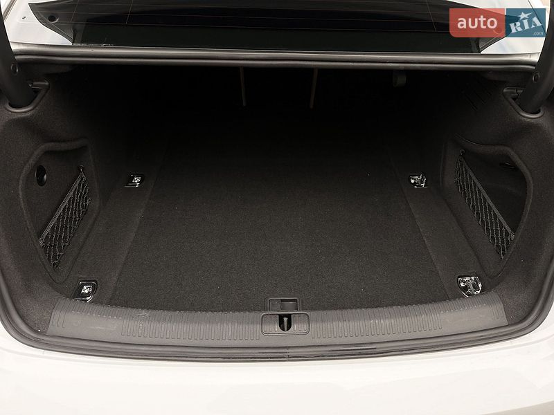 Седан Audi A4 2022 в Києві фото 36 Седан Audi A4 2022 в Києві
