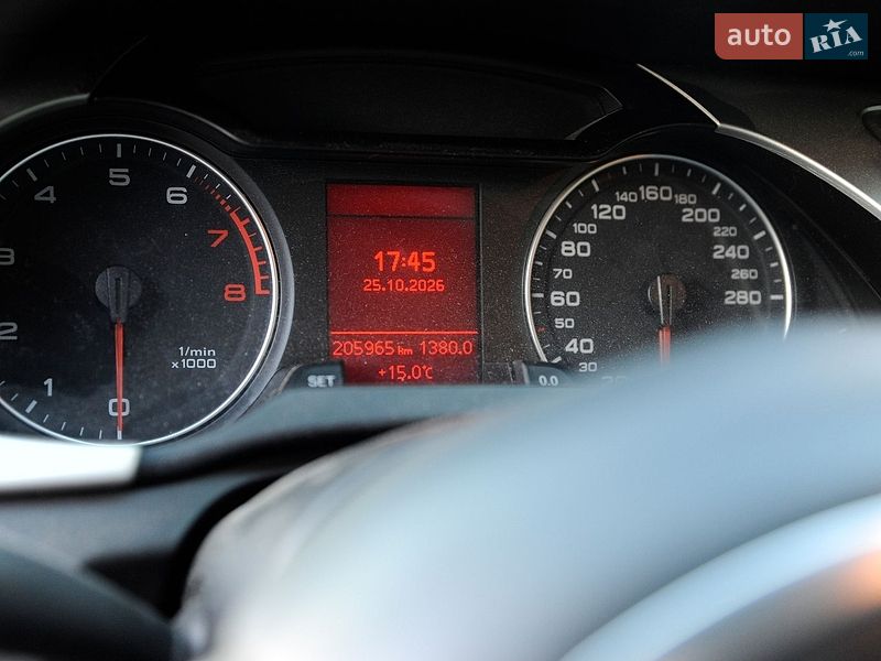 Седан Audi A4 2010 в Івано-Франківську