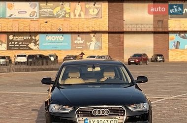 Седан Audi A4 2012 в Харькове