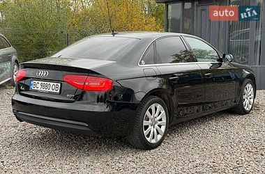 Седан Audi A4 2013 в Винниках
