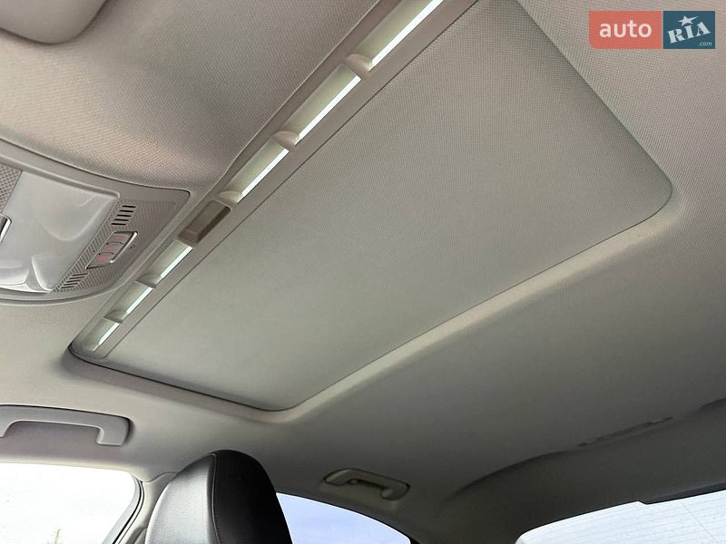 Седан Audi A4 2013 в Винниках
