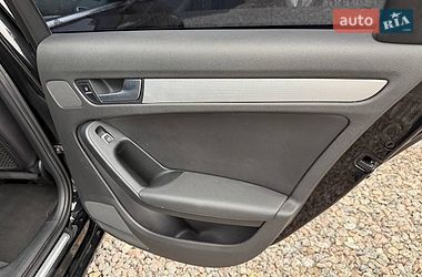 Седан Audi A4 2013 в Винниках