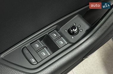 Седан Audi A4 2017 в Києві