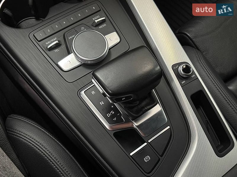 Седан Audi A4 2017 в Києві