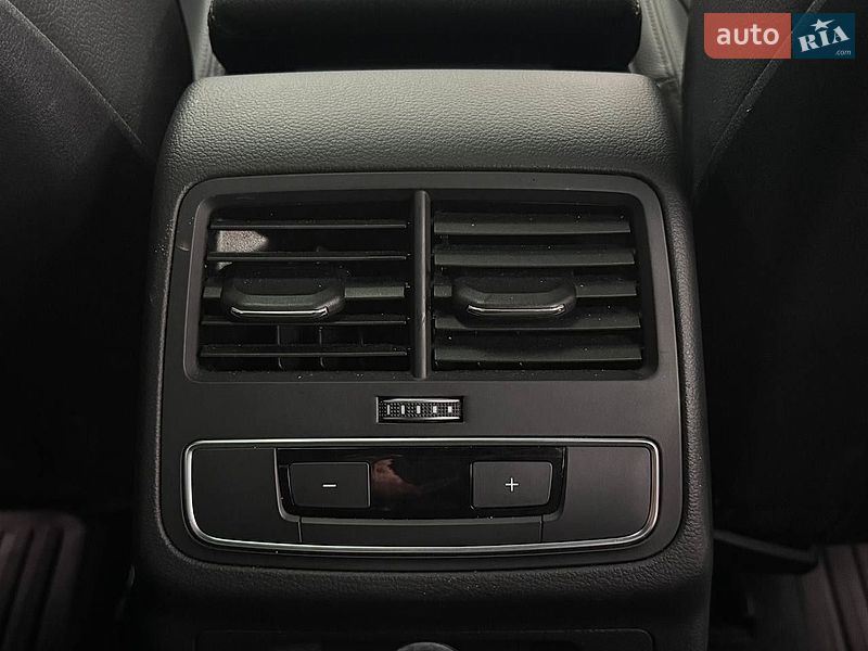 Седан Audi A4 2017 в Києві