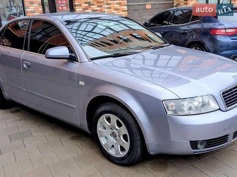 Седан Audi A4 2004 в Калуше
