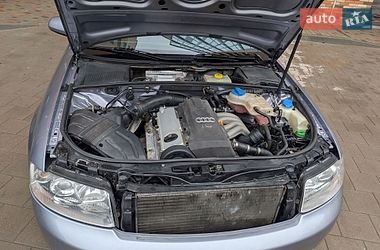 Седан Audi A4 2004 в Калуше