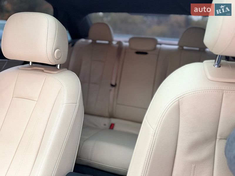 Седан Audi A4 2017 в Львові