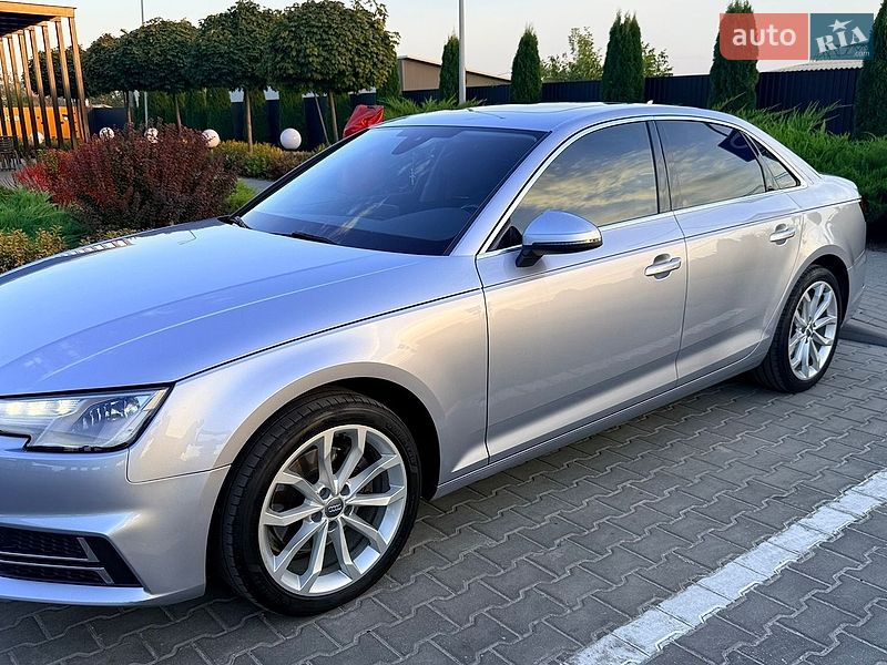 Седан Audi A4 2018 в Тернополі