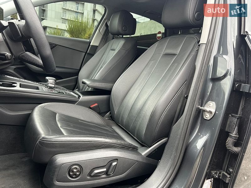 Седан Audi A4 2019 в Києві